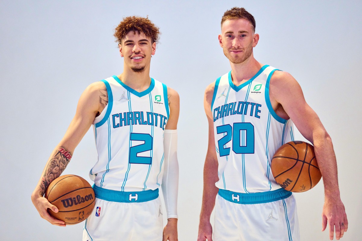 Charlotte Hornets форма