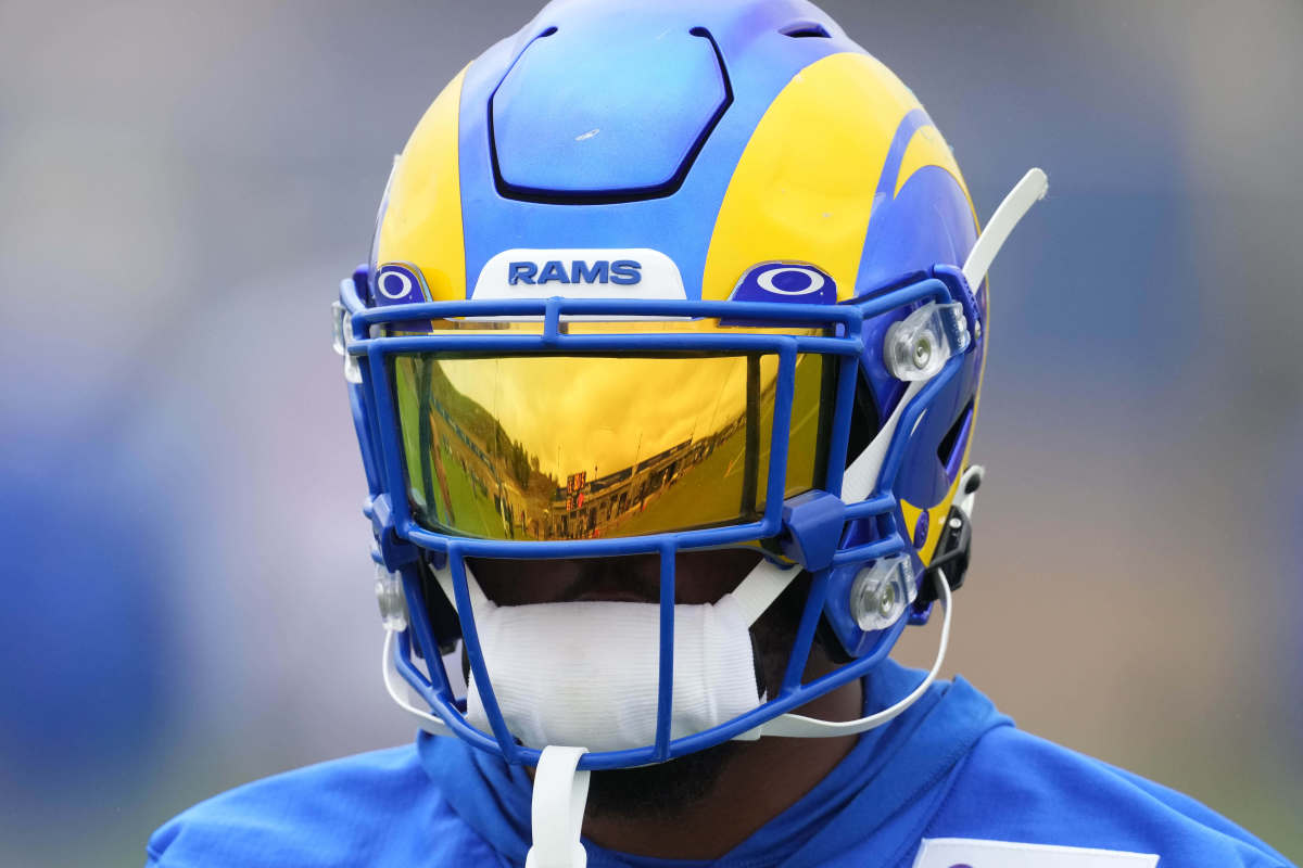 Los Angeles Rams: 2022 Helmet - Officially Licensed NFL Removable Adhe