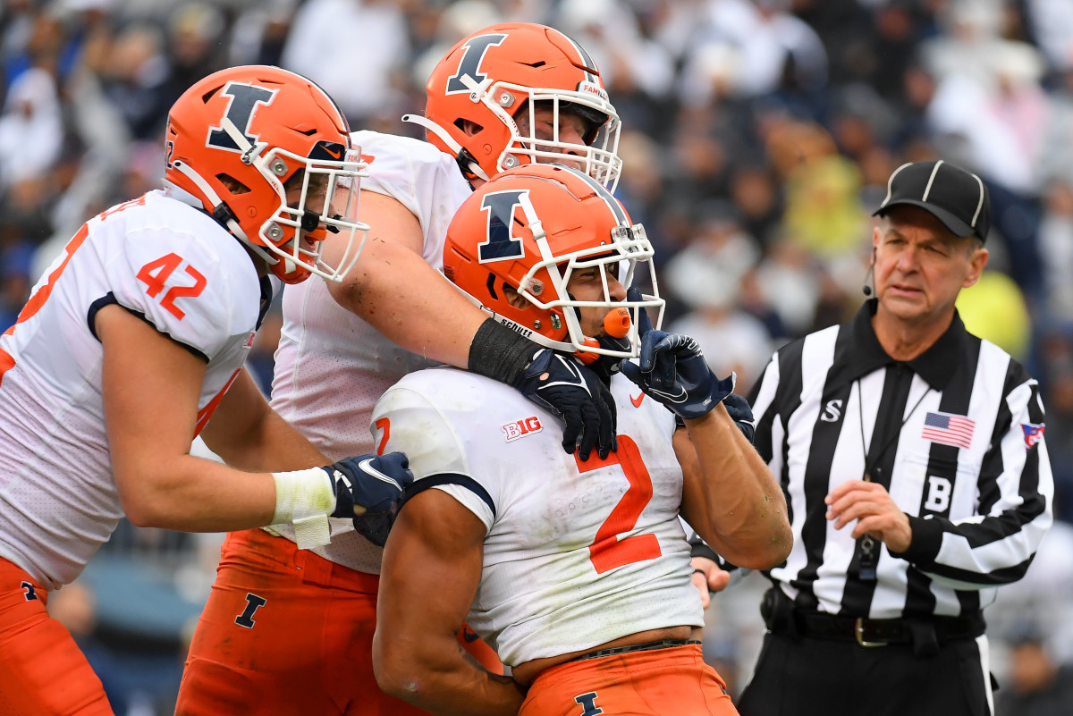 Illinois outlasts No. 7 Penn State in record-breaking nine overtimes – NBC  Sports Chicago