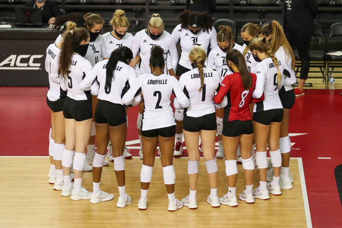 No. 2 Louisville Volleyball Downs No. 4 Pitt - Sports Illustrated ...