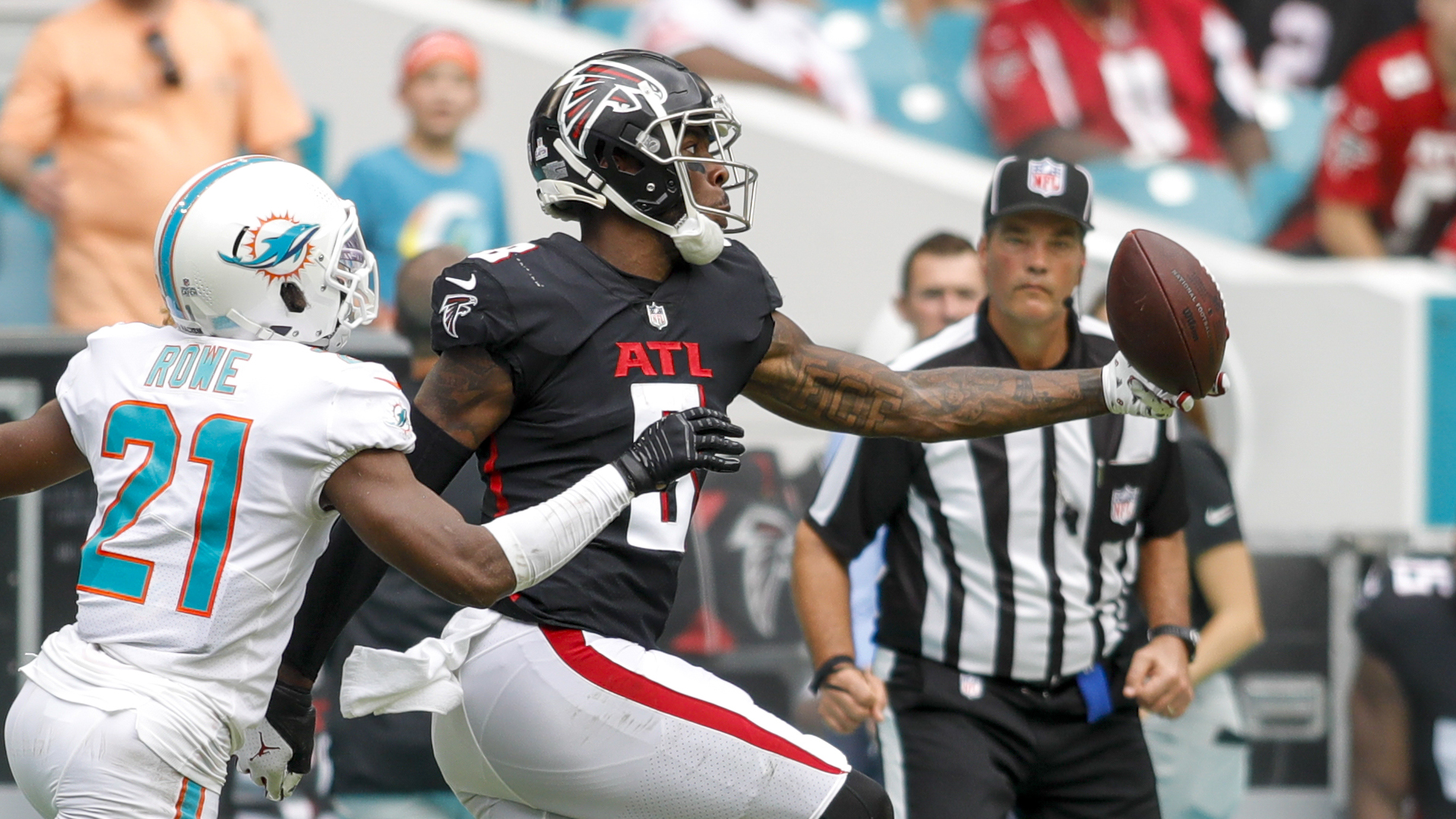 The Falcons have agreed to terms with Cordarrelle Patterson, per  @mike_garafolo