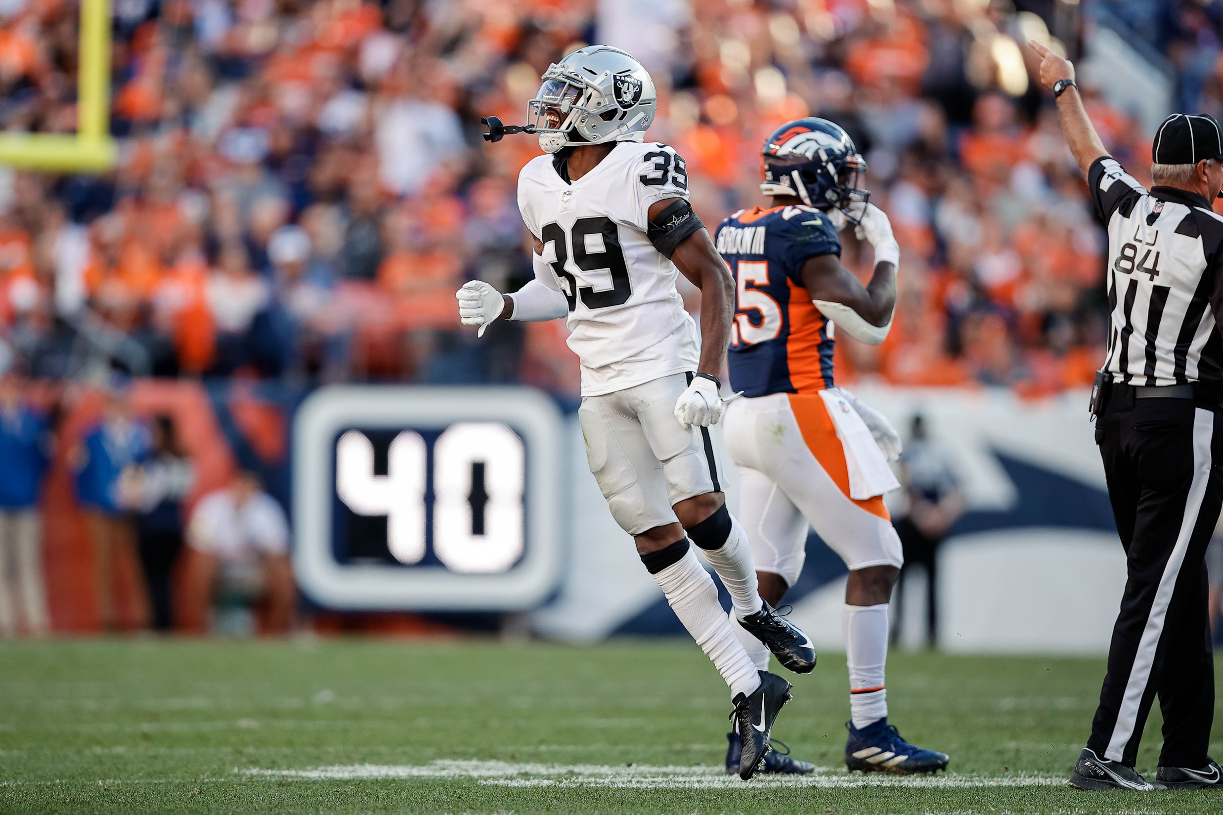 Three Las Vegas Raiders who've impressed - Sports Illustrated Las Vegas