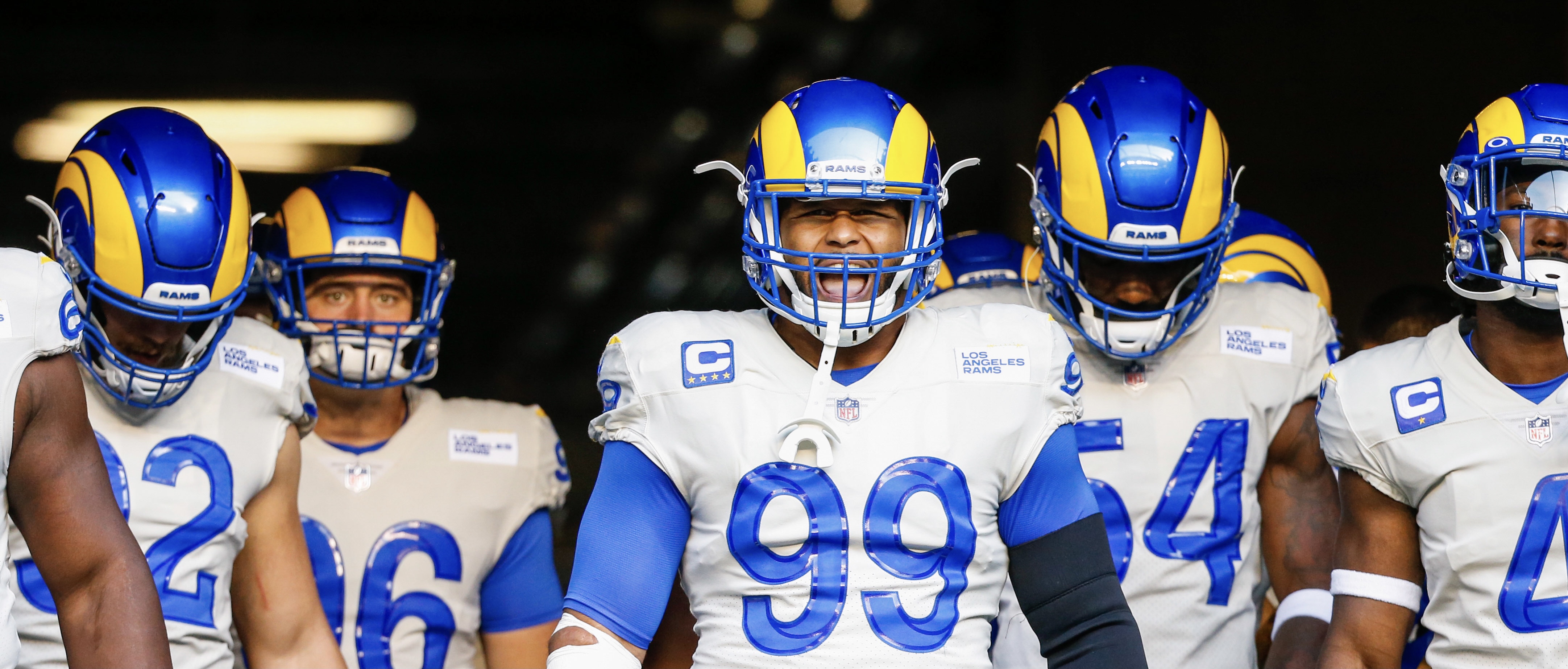 Los Angeles Rams Signal Confidence in Rookie LB Ernest Jones' Development  as His Role Expands - Sports Illustrated LA Rams News, Analysis and More