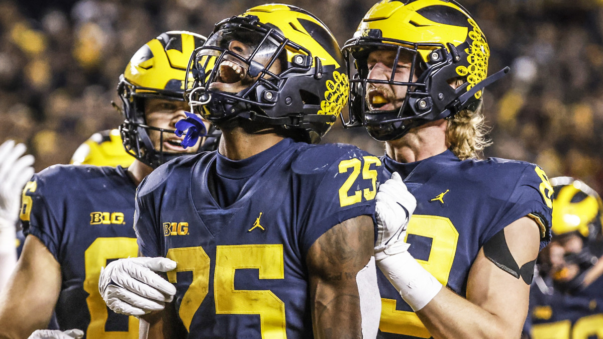 Haskins, Stueber Selected on Final Day of 2022 NFL Draft - University of  Michigan Athletics