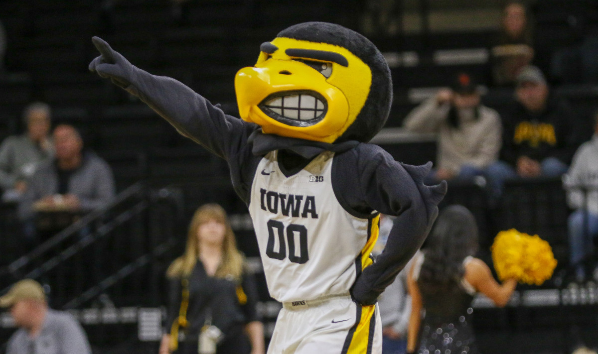 herky-basketball