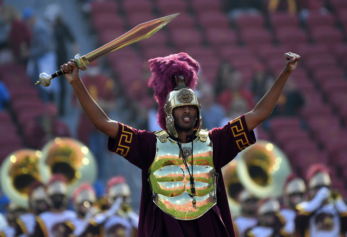 WATCH: USC Trojan Marching Band Pre-Game Performance - Sports ...