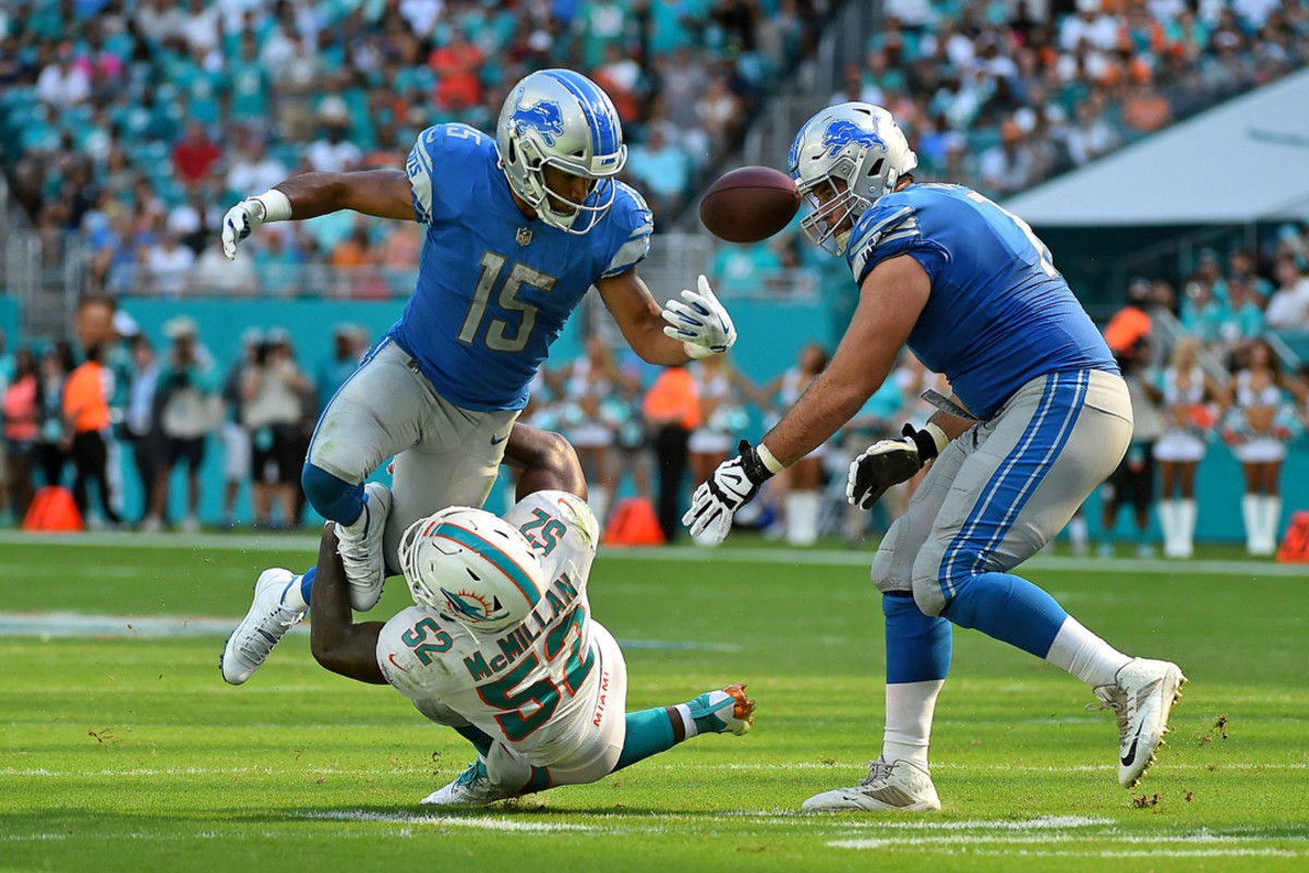 VIDEO: Detroit Lions wide receiver Golden Tate heroically catches