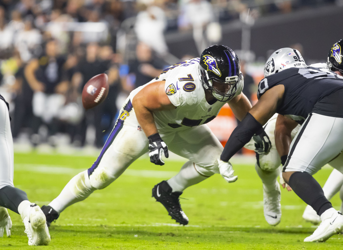 Baltimore Ravens Kevin Zeitler to Help With Waukesha Victims - Sports ...