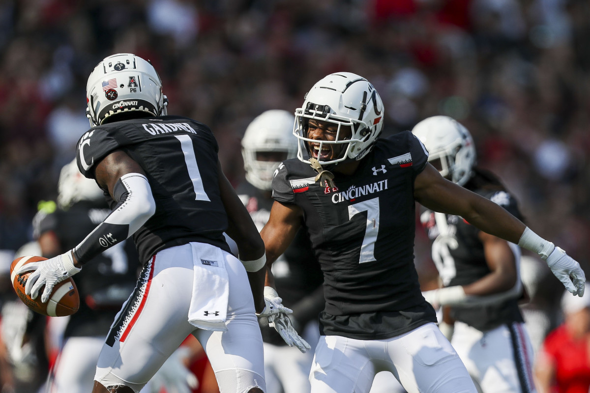 Ahmad Gardner, Coby Bryant Earn AP All-American Honors - All Bearcats