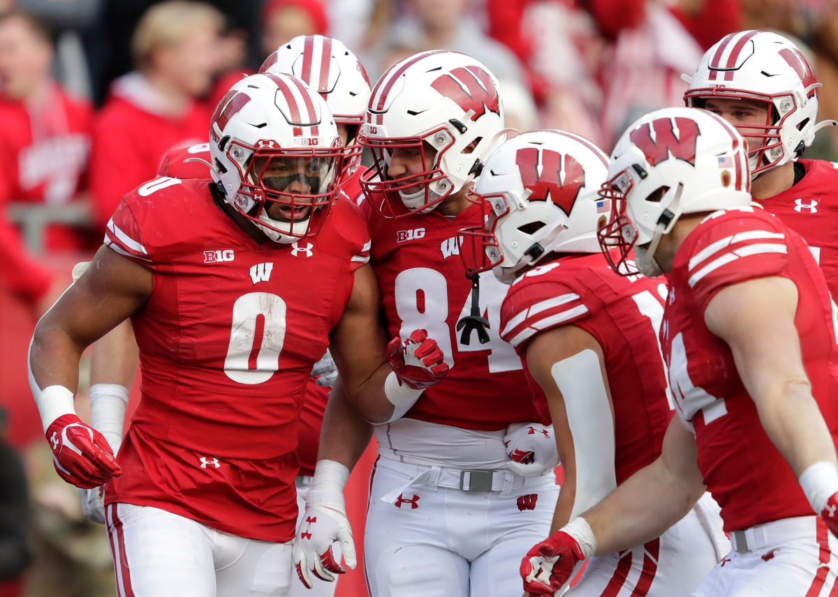 Watch Wisconsin Badgers vs. LSU Tigers in College Football How