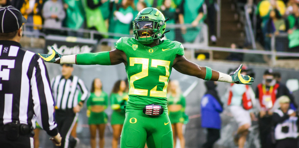 Oregon Football Defenders Kayvon Thibdoeaux and Verone McKinley Earn  All-American Honors - Sports Illustrated Oregon Ducks News, Analysis and  More