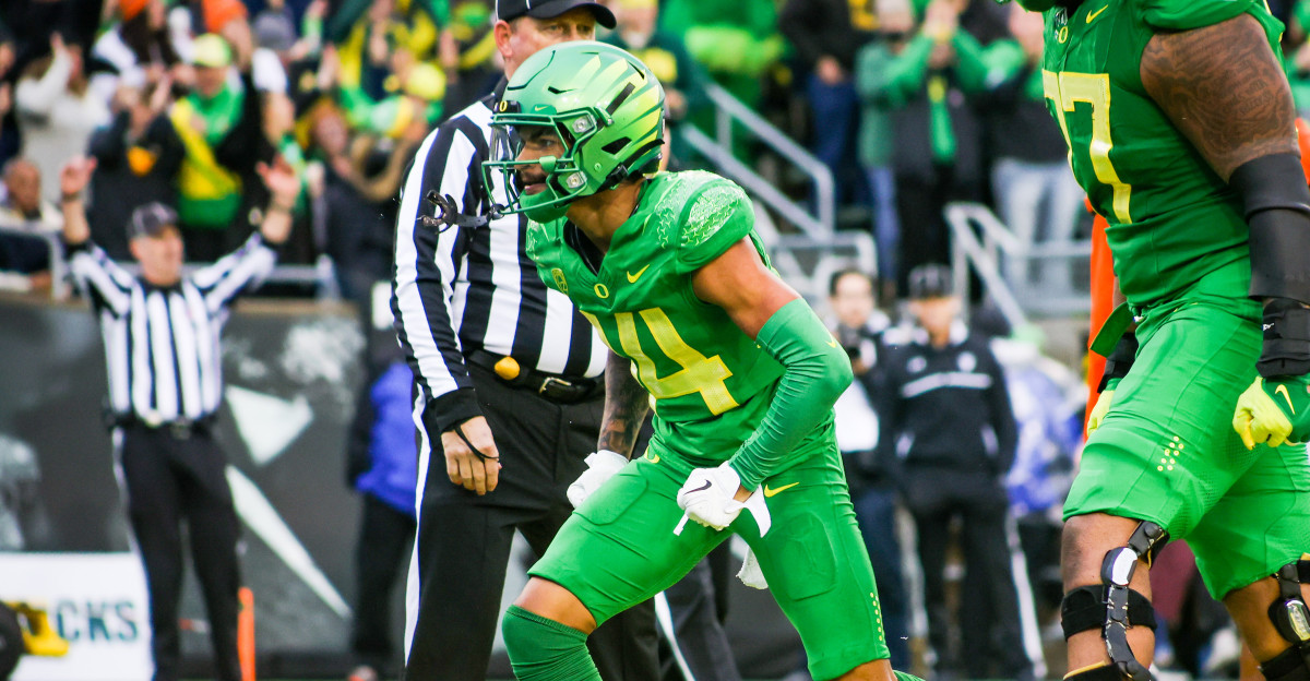 Watch Oregon Ducks Football Wide Receiver Kris Hutson Talks First