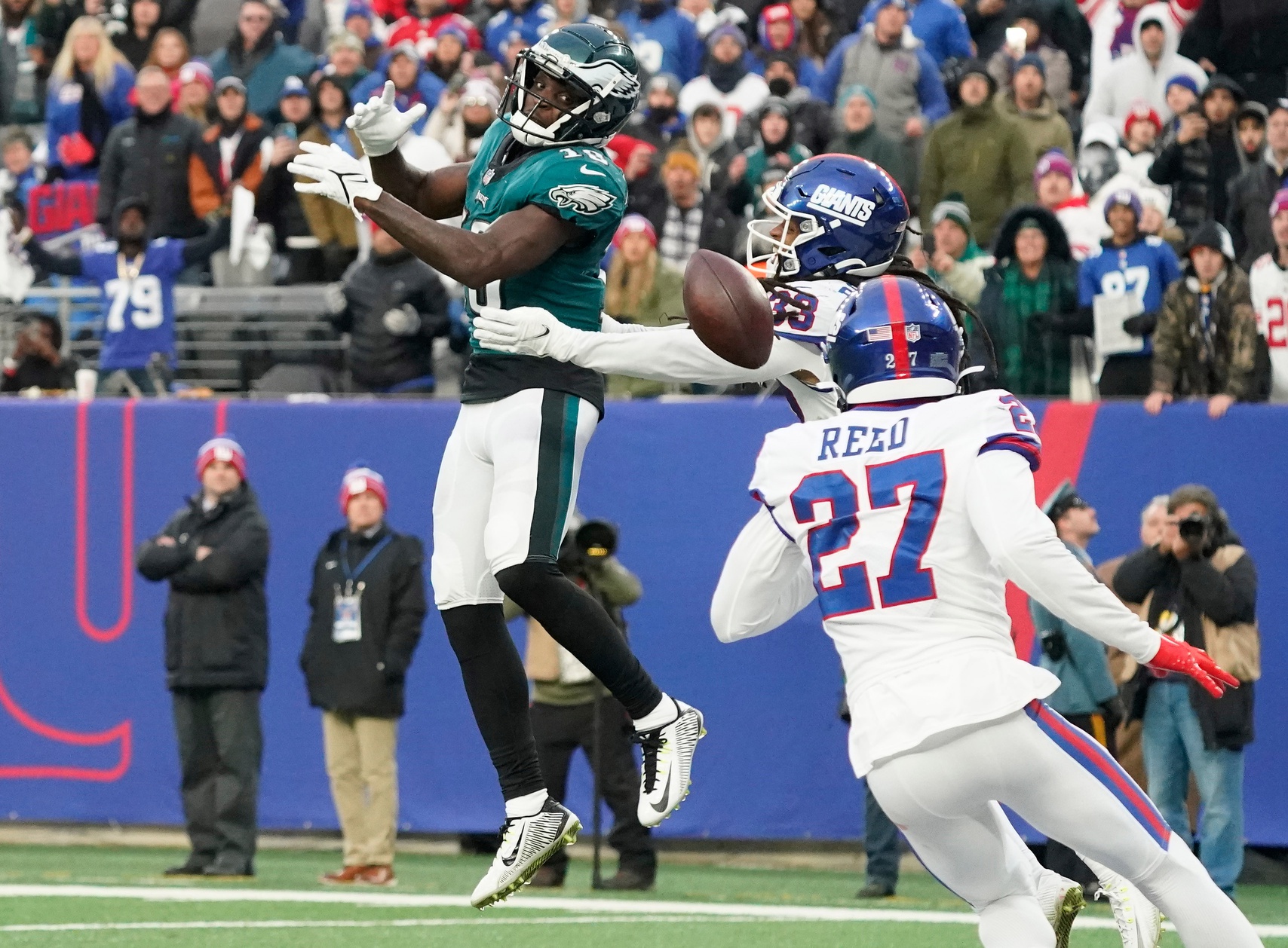 DeVonta Smith's frustration boils over as questionable offensive choices  lead to Eagles loss at Giants