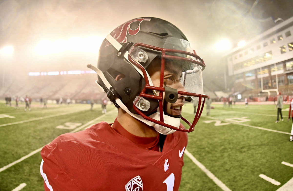 WSU quarterback Jayden de Laura