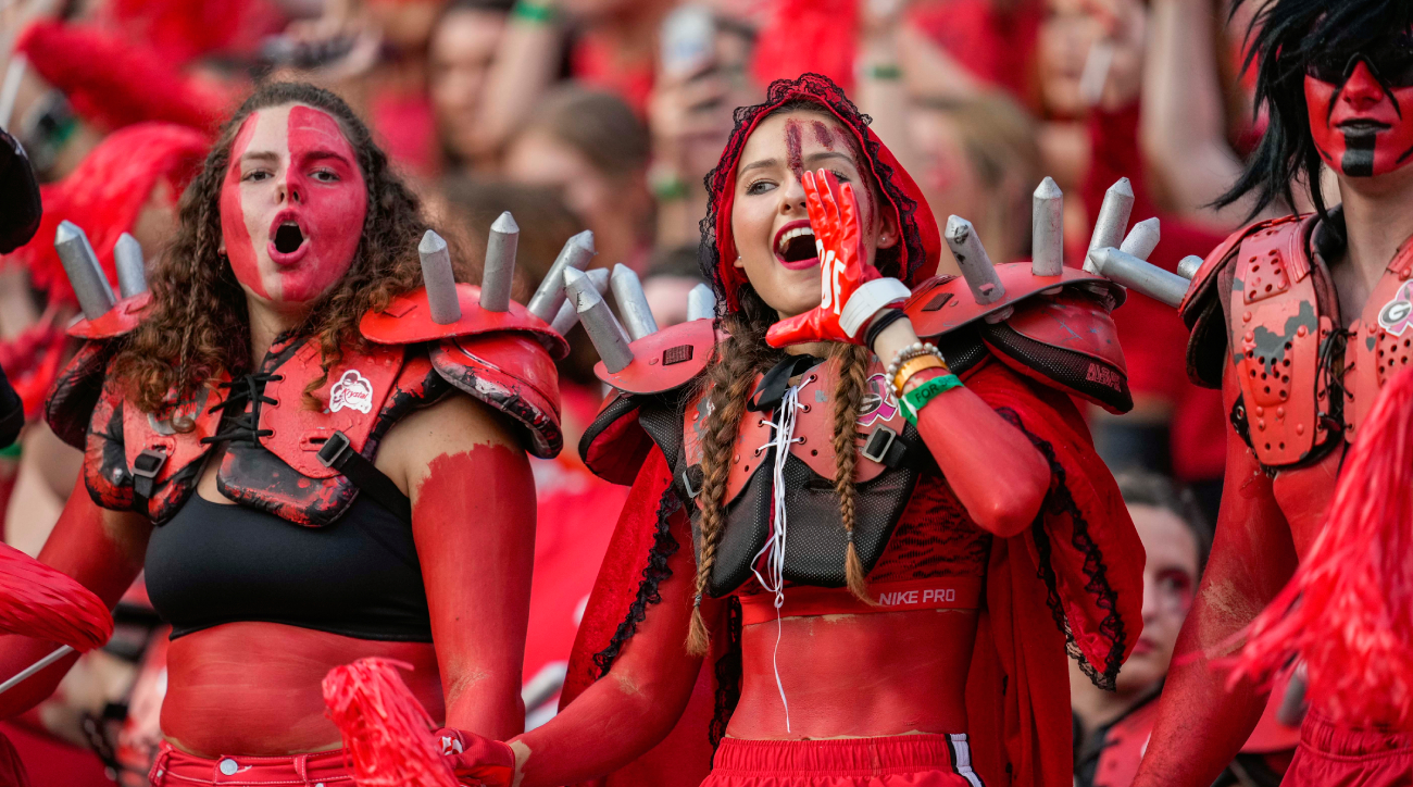 Georgia fans have mixed feelings on return of black jerseys, Georgia  Sports