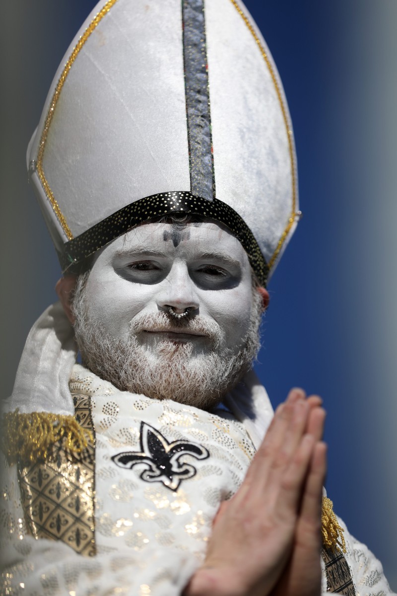 Saints Fan