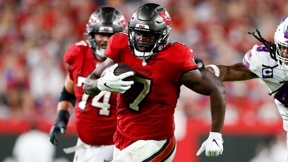 Buccaneers Rule Jamel Dean Out; Leonard Fournette Expected to Play vs ...