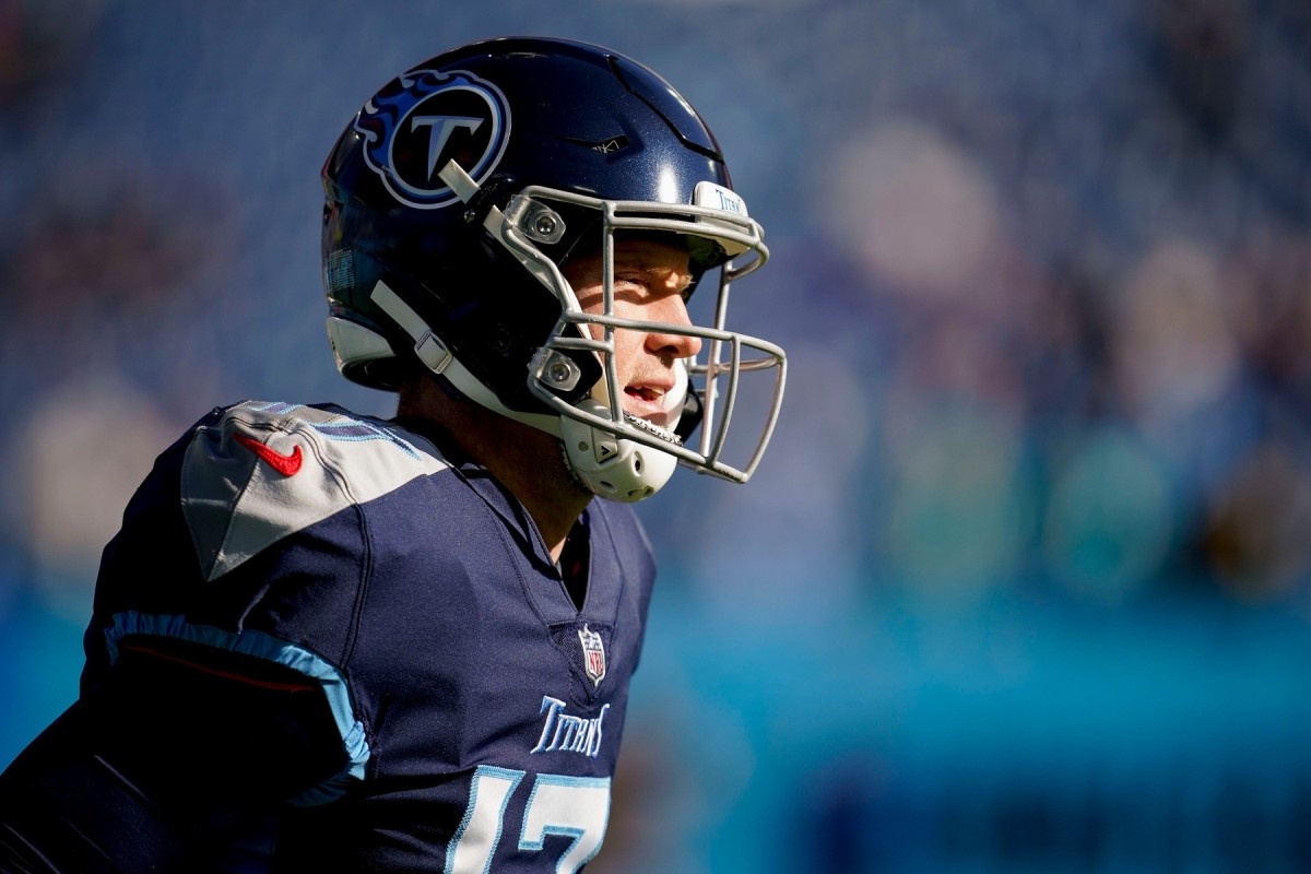 Tennessee Titans quarterback Ryan Tannehill (17) warms up before facing the Jaguars at Nissan Stadium Sunday, Dec. 12, 2021 in Nashville, Tenn.