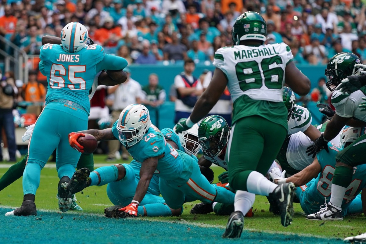 New York Jets rush defense hits rock bottom against Miami Dolphins - Sports  Illustrated New York Jets News, Analysis and More