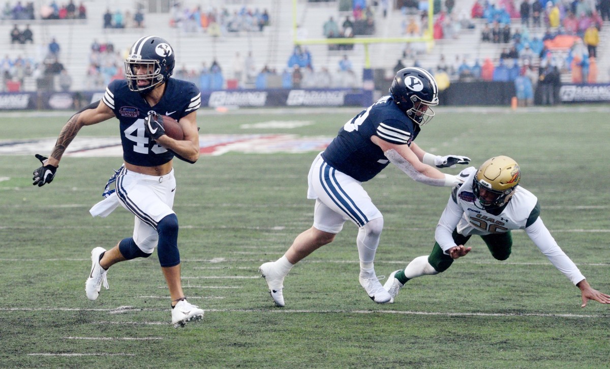 Samson Nacua vs UAB in the Independence Bowl