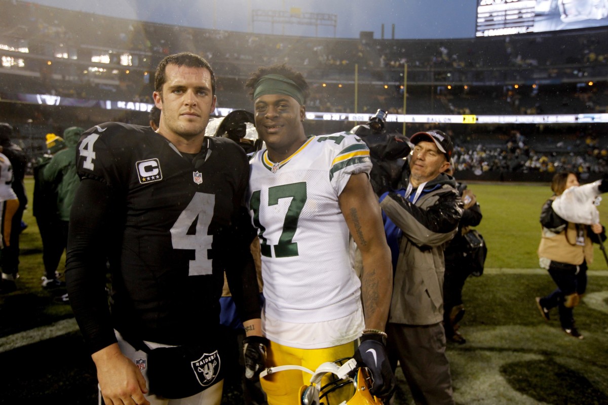 Derek Carr Criticized by Raiders Fans After Davante Adams