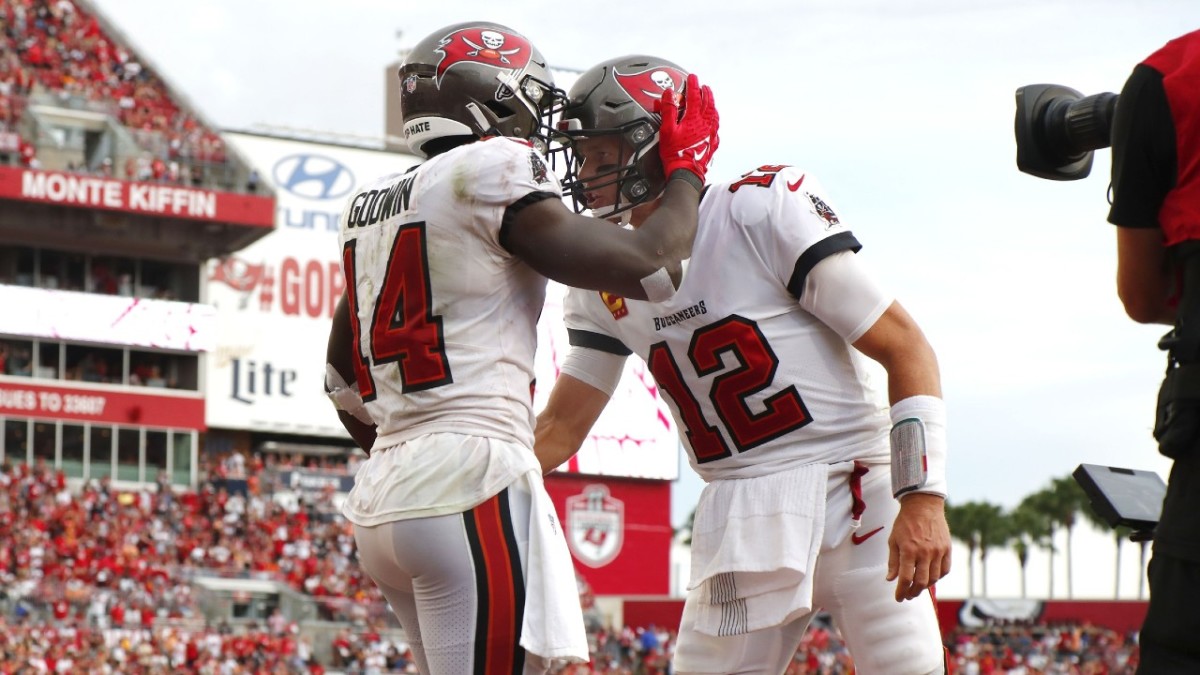 Watch Chris Godwin help unveil new Tampa Bay Buccaneers uniforms