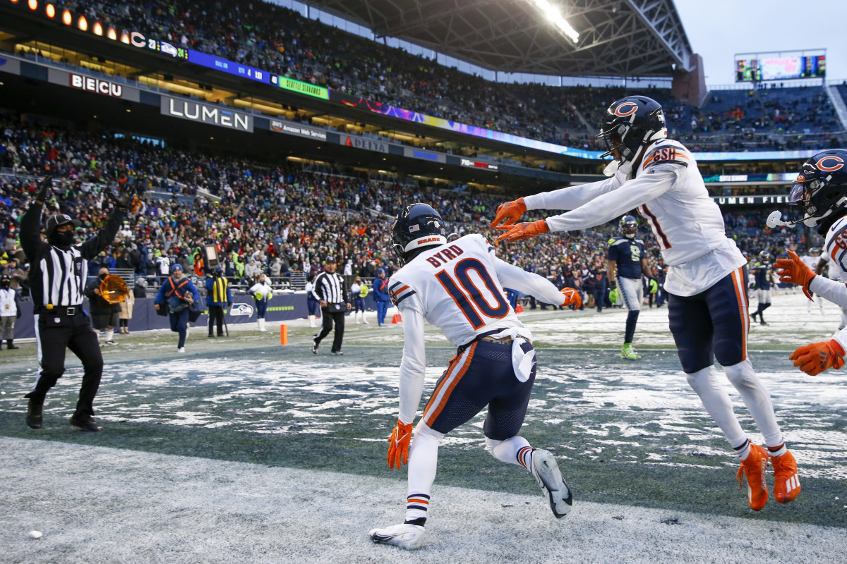 Backyard play by Damiere Byrd pays off for Bears win - Sports Illustrated  Chicago Bears News, Analysis and More