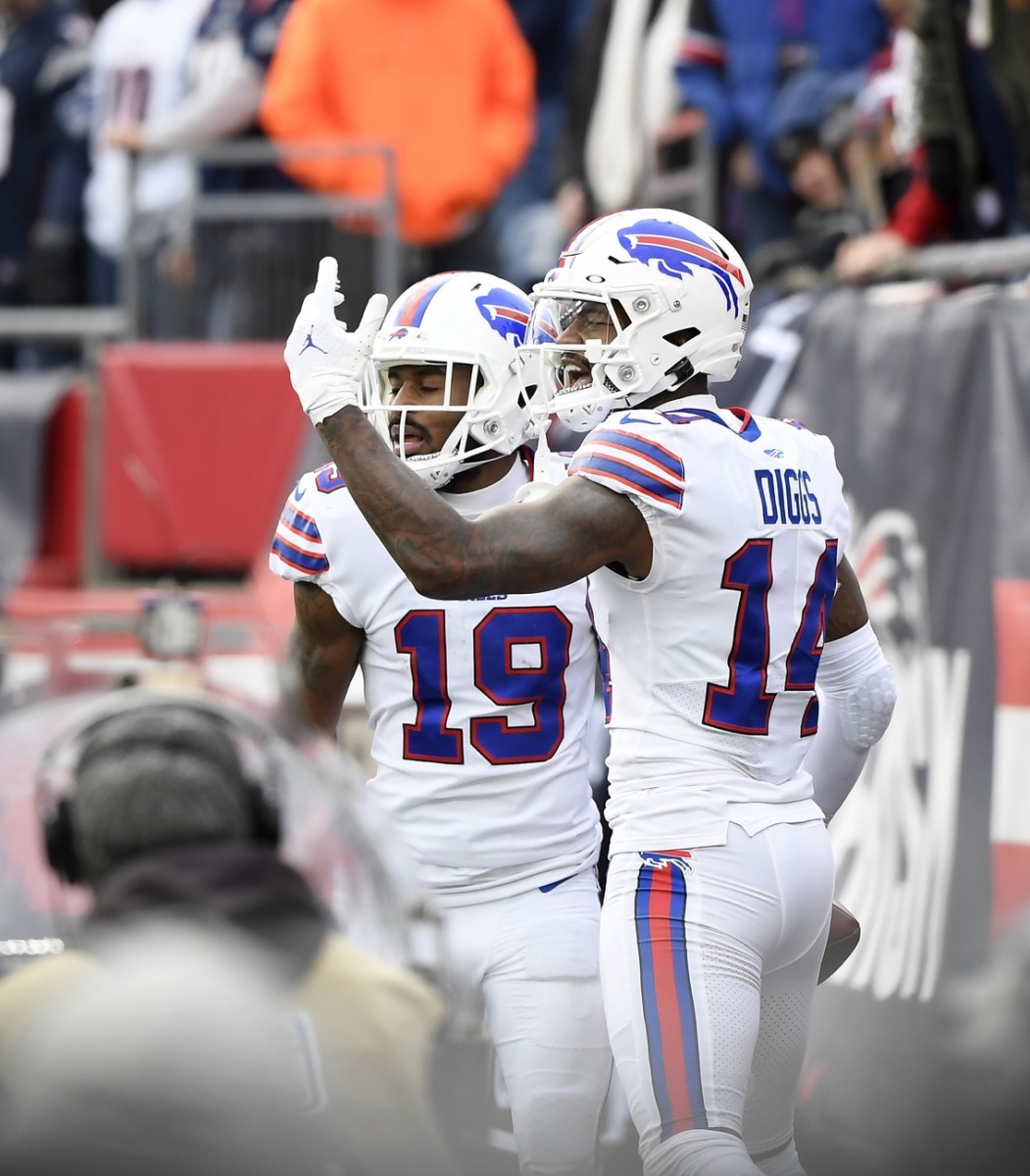 Buffalo Bills Receiver Isaiah McKenzie Wishes to Take 'Back' Late Mistake -  Sports Illustrated Buffalo Bills News, Analysis and More