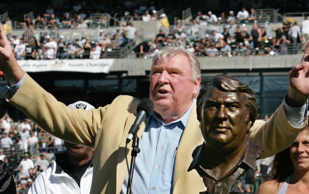 John Madden lived 'beautiful football life,' says Cowboys' Jerry Jones