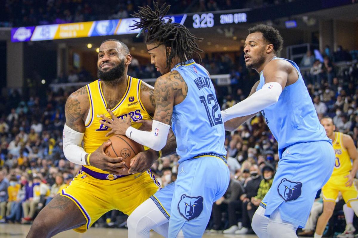 LeBron James steamrolls through Ja Morant and the Grizzlies with 32 points