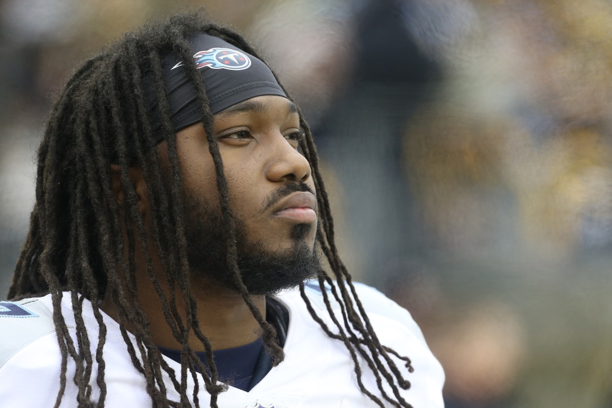 Tennessee Titans running back D'Onta Foreman (7) looks on from the sidelines against the Pittsburgh Steelers during the first quarter at Heinz Field.