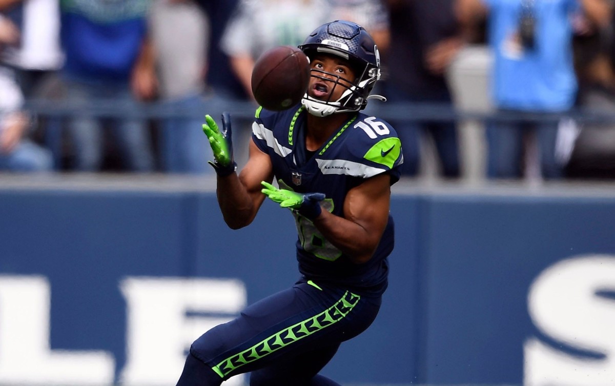 Seahawks WATCH: Tyler Lockett’s Toe-Drag Touchdown Makes History vs. Panthers