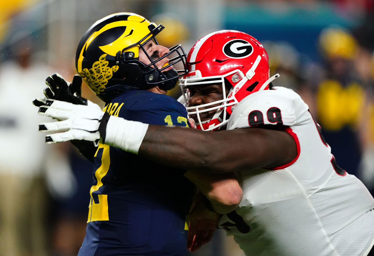 Georgia Football's Defense Finds Its Edge Again - Sports Illustrated ...