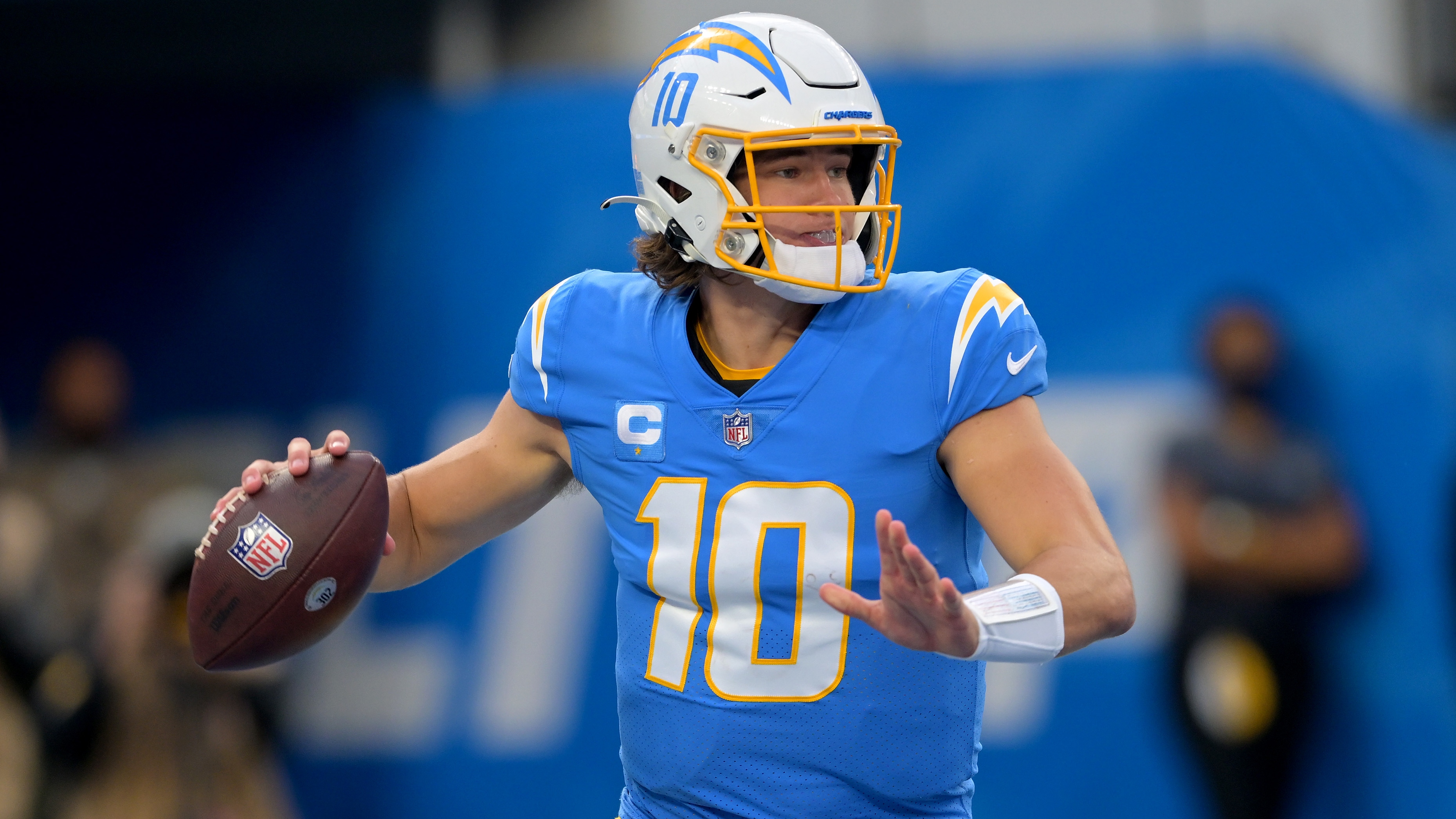 LA Chargers vs Rams Week 17 preview for Justin Herbert, Baker