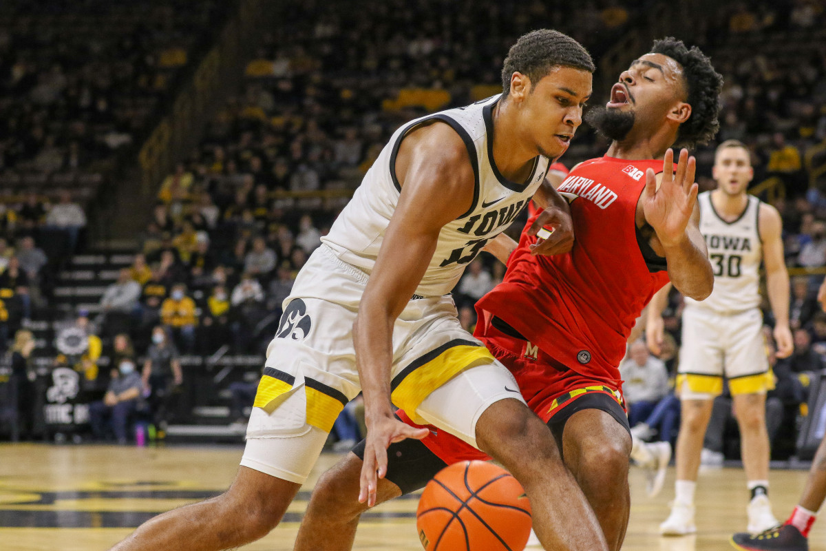 Photo Gallery: Hawkeyes Outlast Maryland - Sports Illustrated Iowa ...