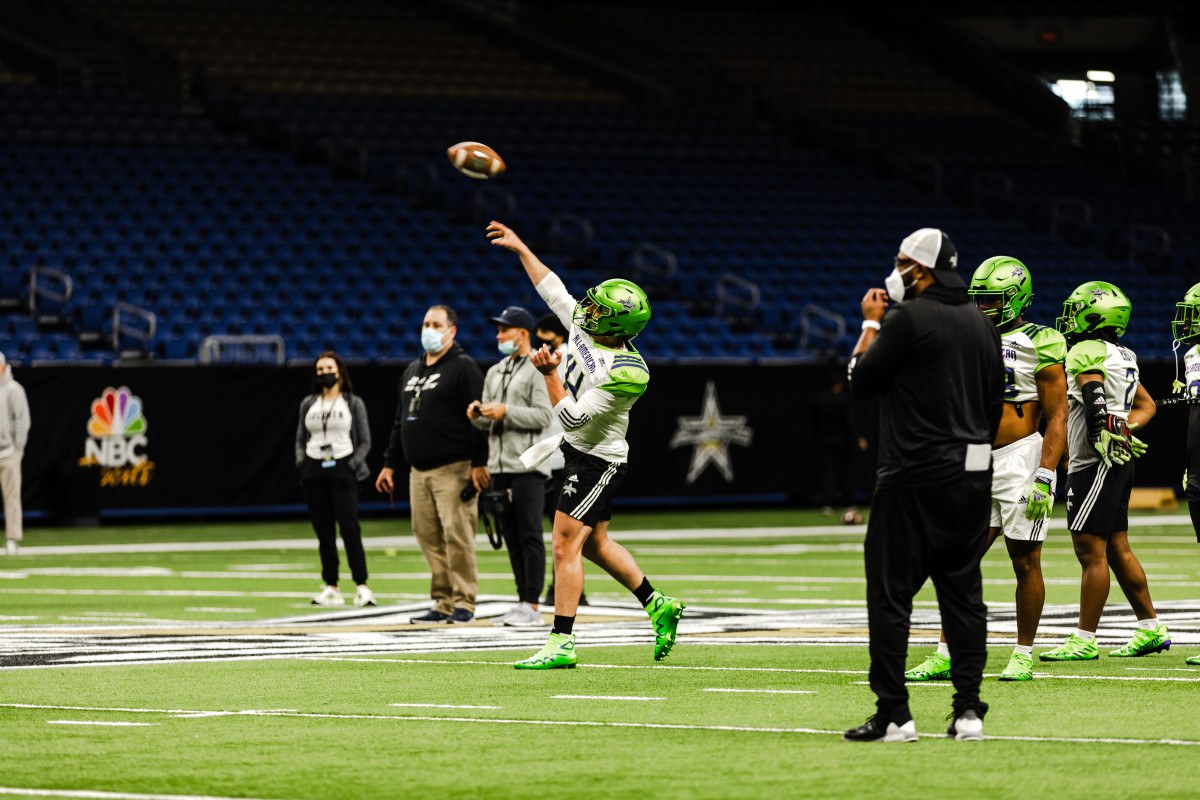 Georgia Football QB Gunner Stockton Throws Darts At All American Bowl ...