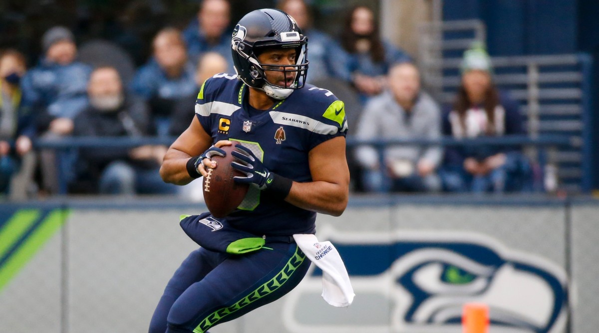 Aaron Rodgers and Russell Wilson suddenly seem entrenched - Sports ...