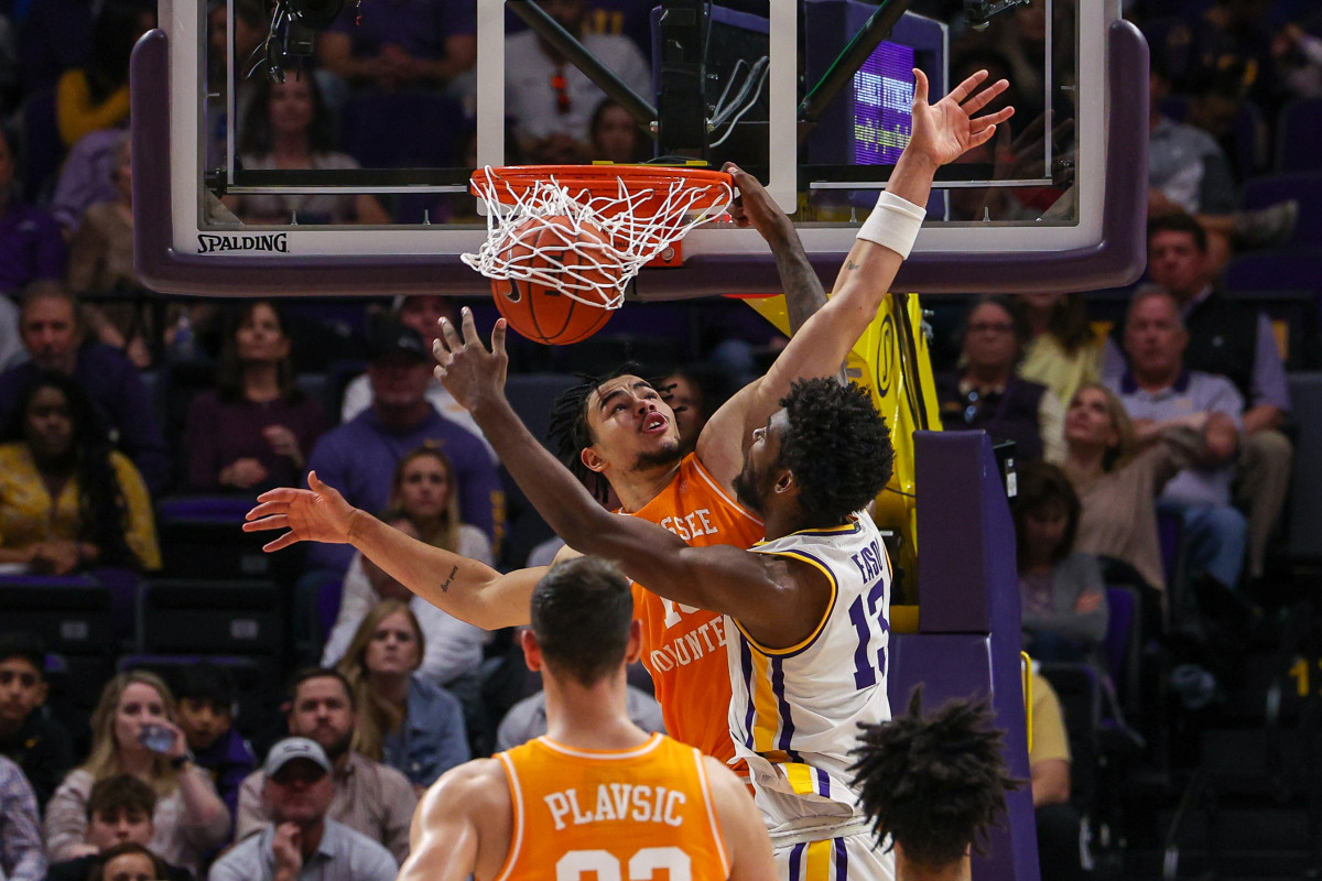 LSU Basketball Staying Tough Through Number Of "Difficult Situations ...