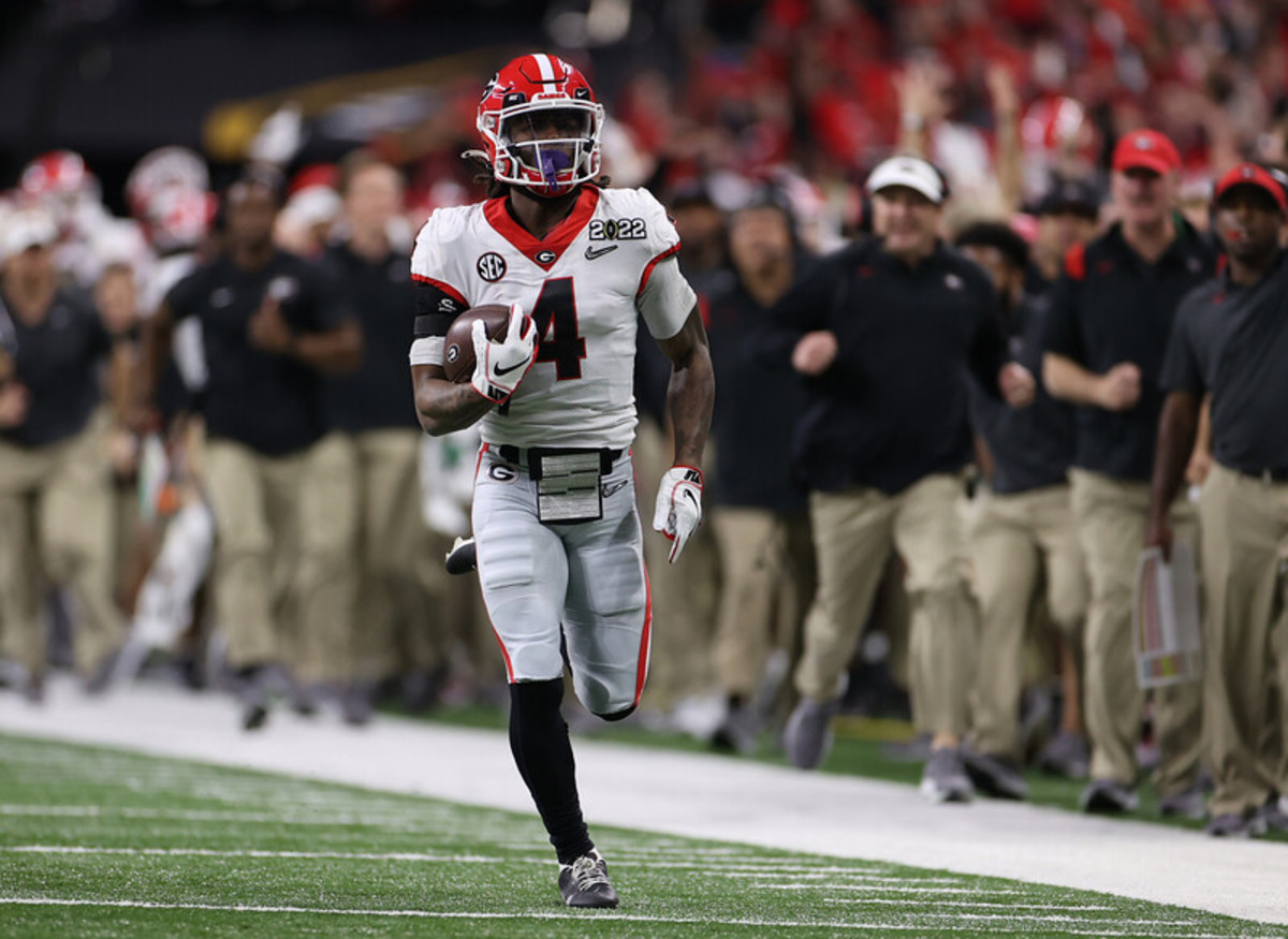 Georgia tasked with rebuilding backfield as Zamir White, James Cook depart  for 2022 NFL Draft 