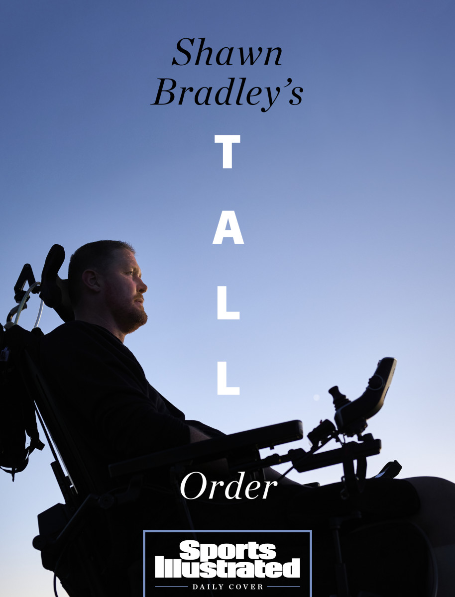 Shawn Bradley, former NBA center, paralyzed in bike accident