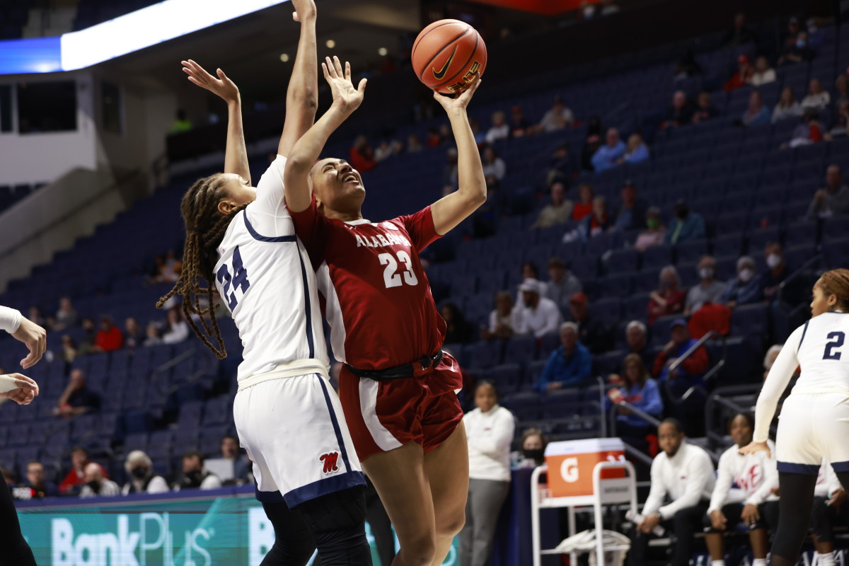 011322_WBB_DavisBr_OleMiss_JH7512