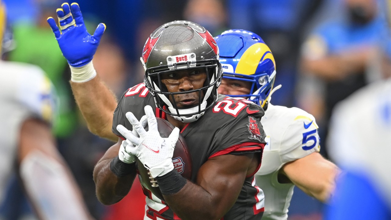 Tampa Bay Buccaneers vs. Rams: Bold Predictions for the Divisional ...