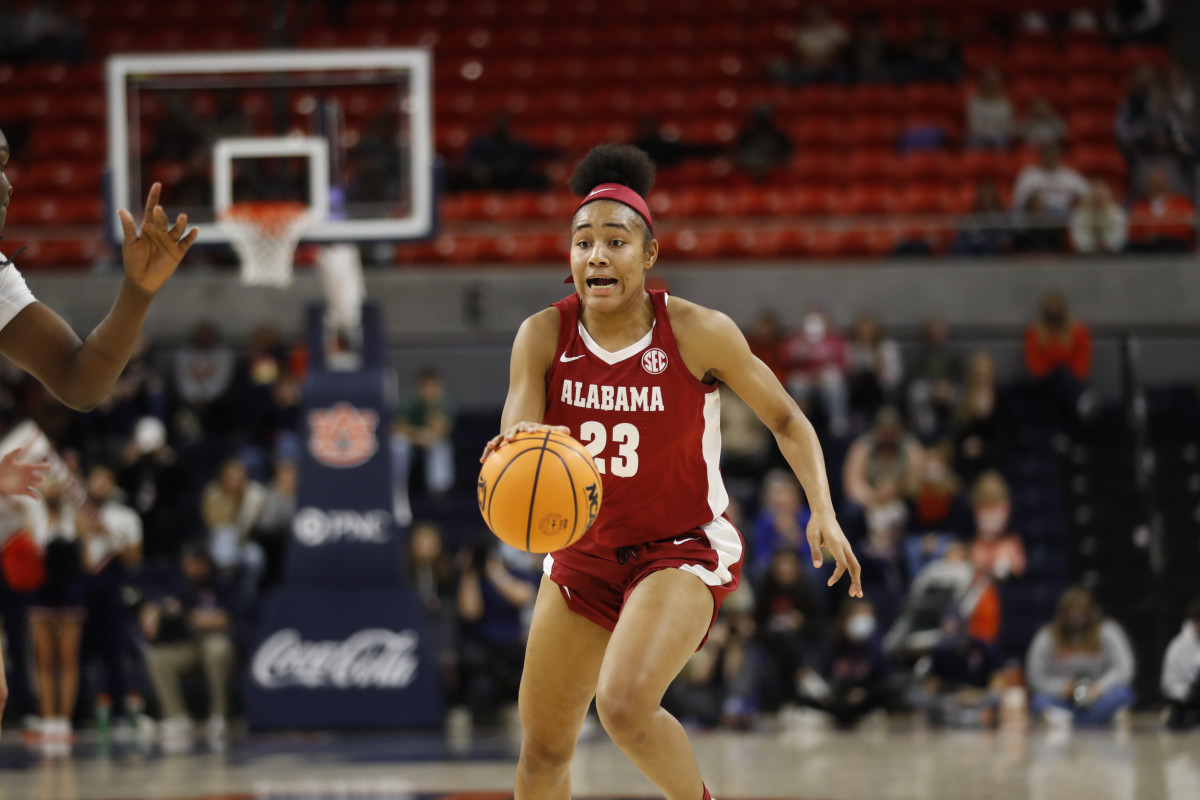 012322_WBB_DavisBr_Auburn_SL01372