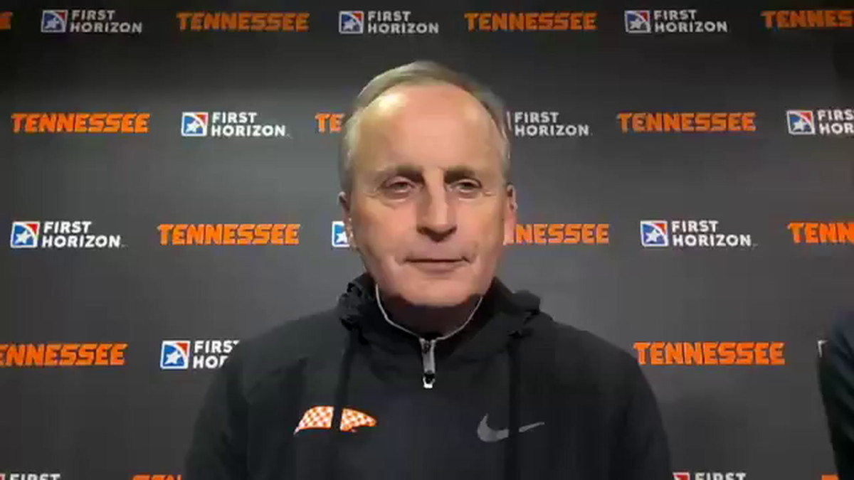 Watch: Tennessee Vols Basketball Head Coach Rick Barnes Meets With ...