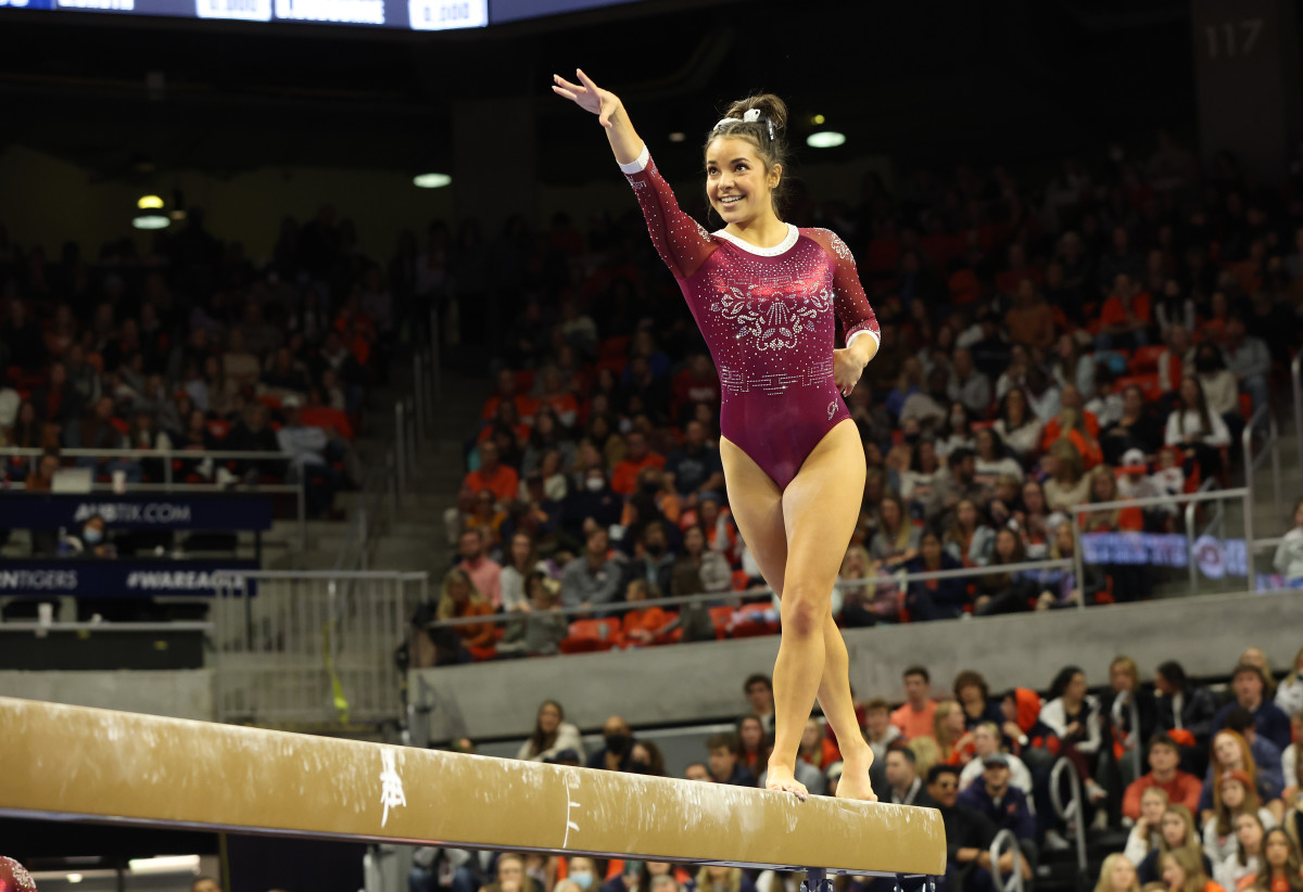 Ella Burgess on beam