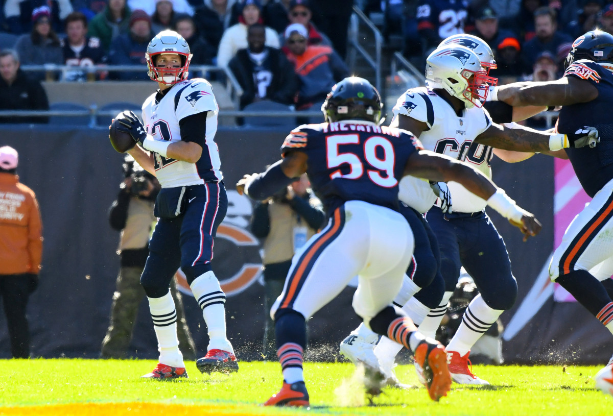 Chicago, Illinois, USA. 21st Oct, 2018. - Patriots Quarterback #12 Tom Brady  in action during the NFL Game between the New England Patriots and Chicago  Bears at Soldier Field in Chicago, IL.