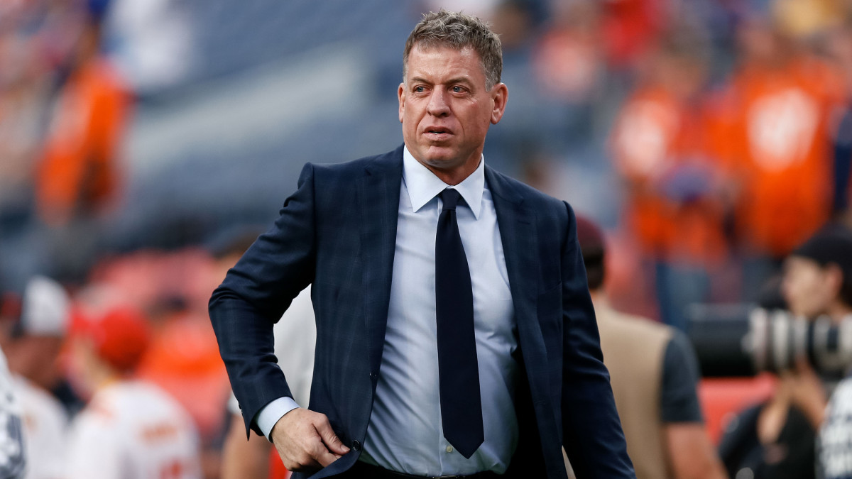 NFL news: Troy Aikman set to leave Fox Sports to commentate Monday Night  Football on ESPN