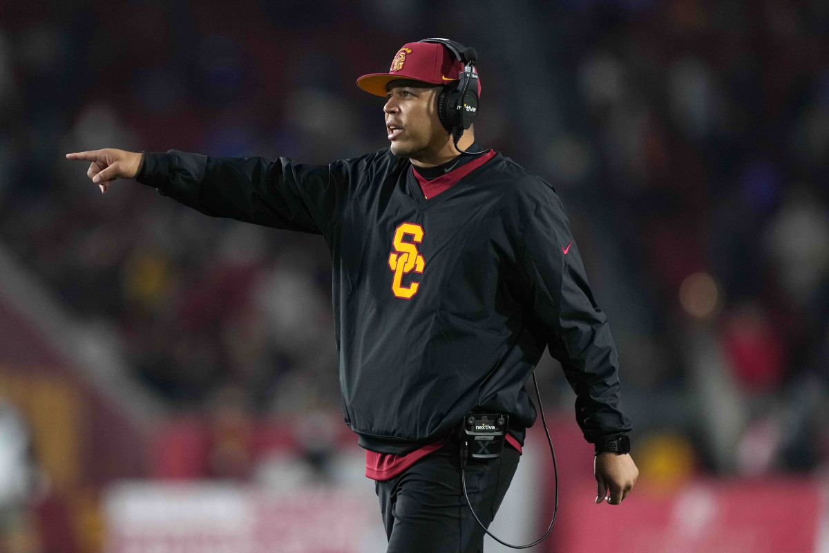 Cornerbacks coach Williams sees a sleeping giant in USC - Daily Trojan