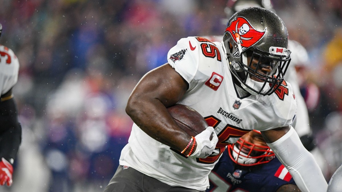 Buccaneers' Lavonte David has dual NFL workout for singular payoff - Sports  Illustrated