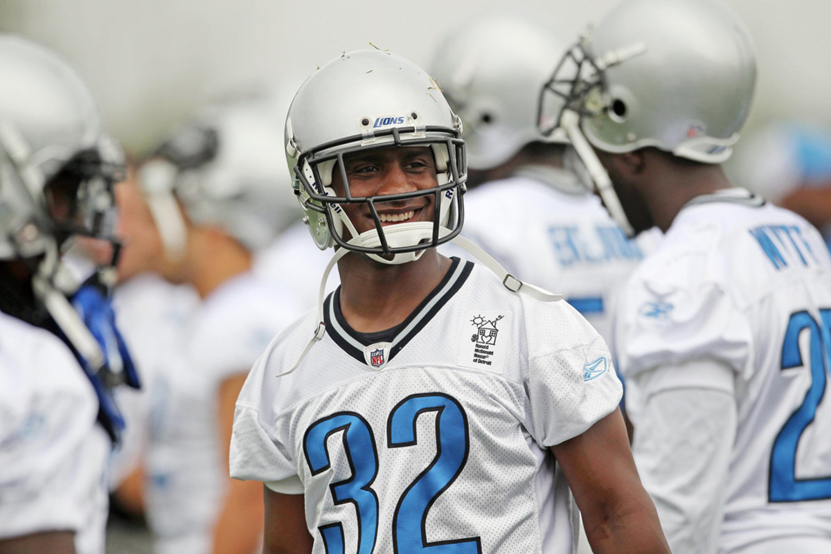 Detroit Lions Corner Back Dre Bly (32) during pregame stretching